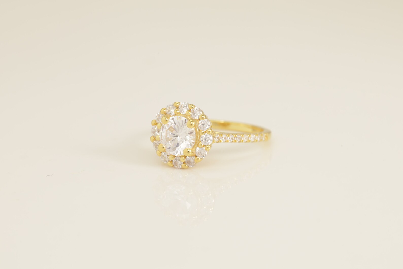 1.0 CT Diamond Halo Engagement Ring, Anniversary Ring Gift for Women, Bridal Promise Ring for Her, Ring For Women
